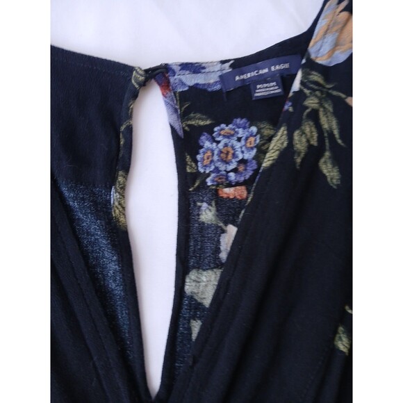 American Eagle Jumpsuit Womens Medium Black Floral V Neck Pockets Keyhole Back - Picture 5 of 7